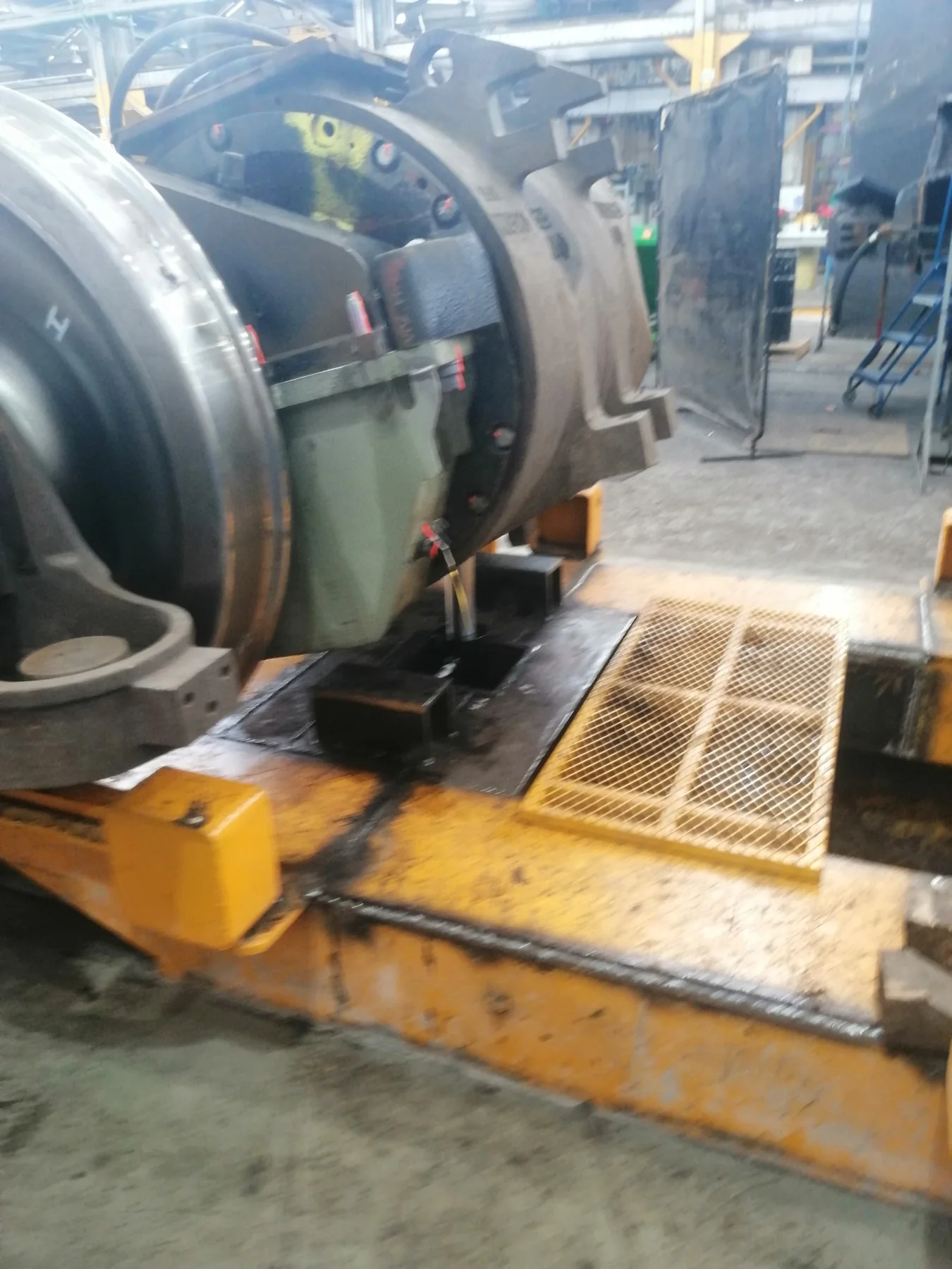 Mantenimiento de equipo industrial pesado